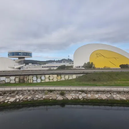 Valle Del Nalon Sotrondio 公寓